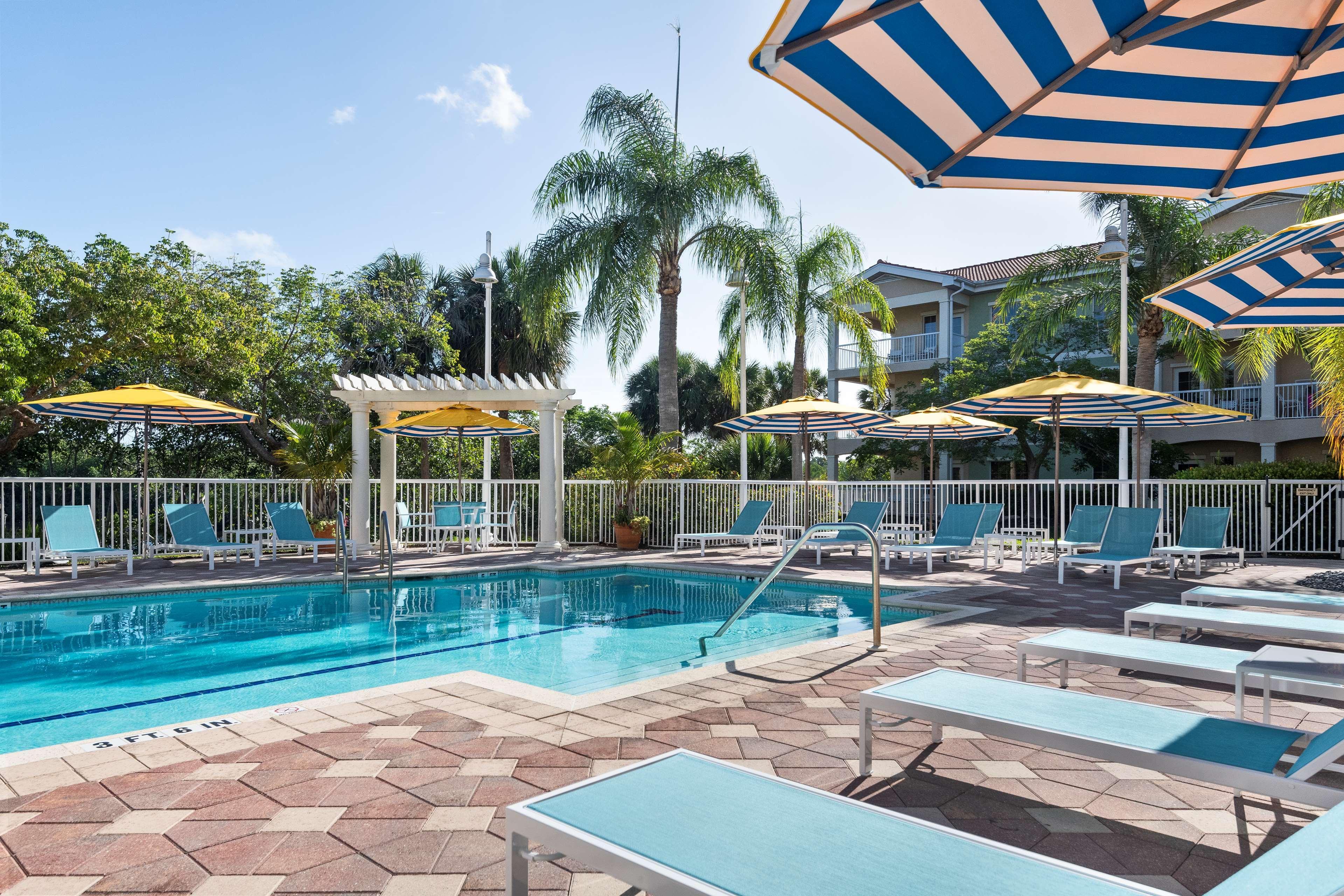 Doubletree Suites By Hilton Naples Naples Park Exteriör bild