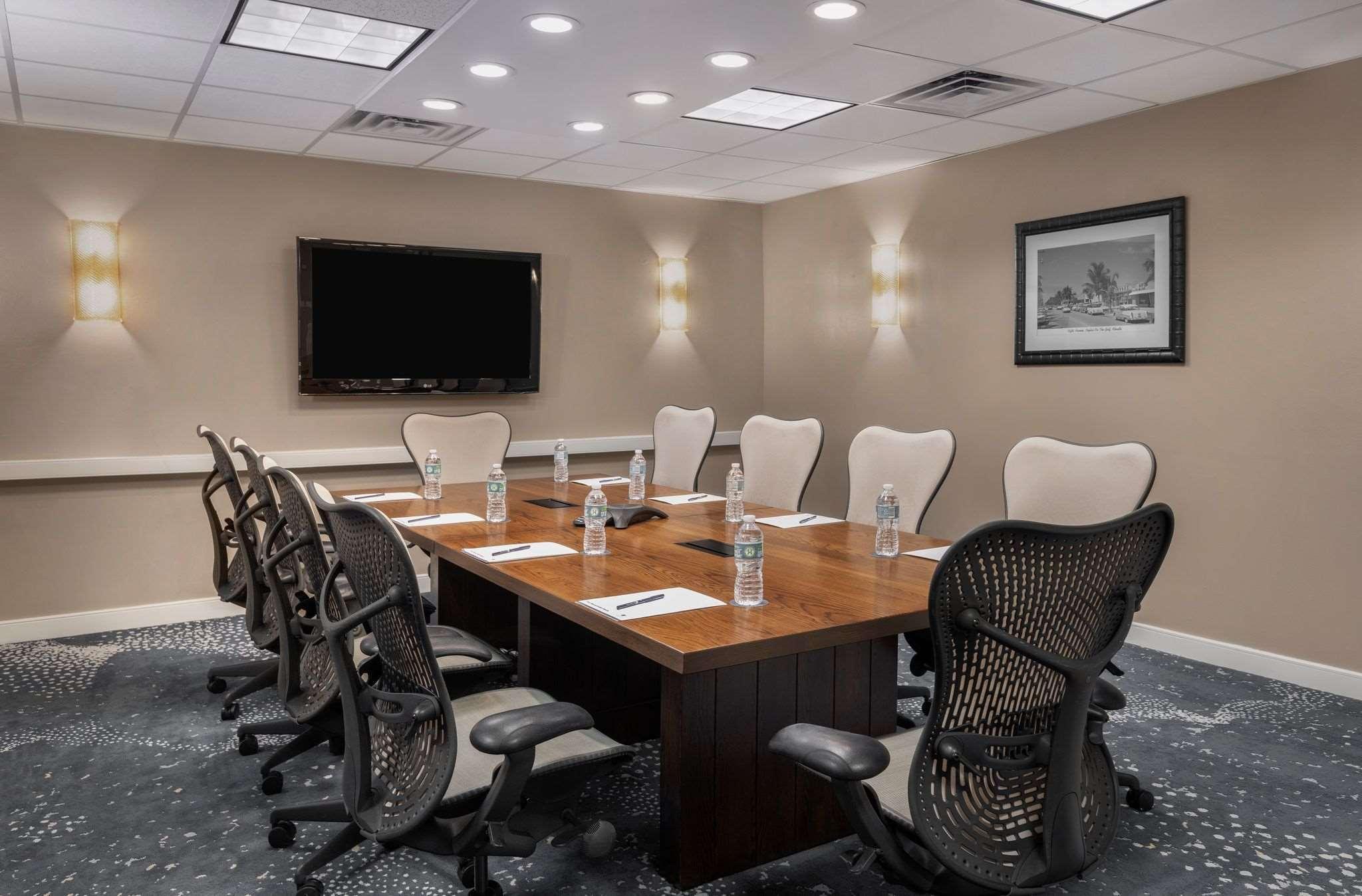 Doubletree Suites By Hilton Naples Naples Park Exteriör bild