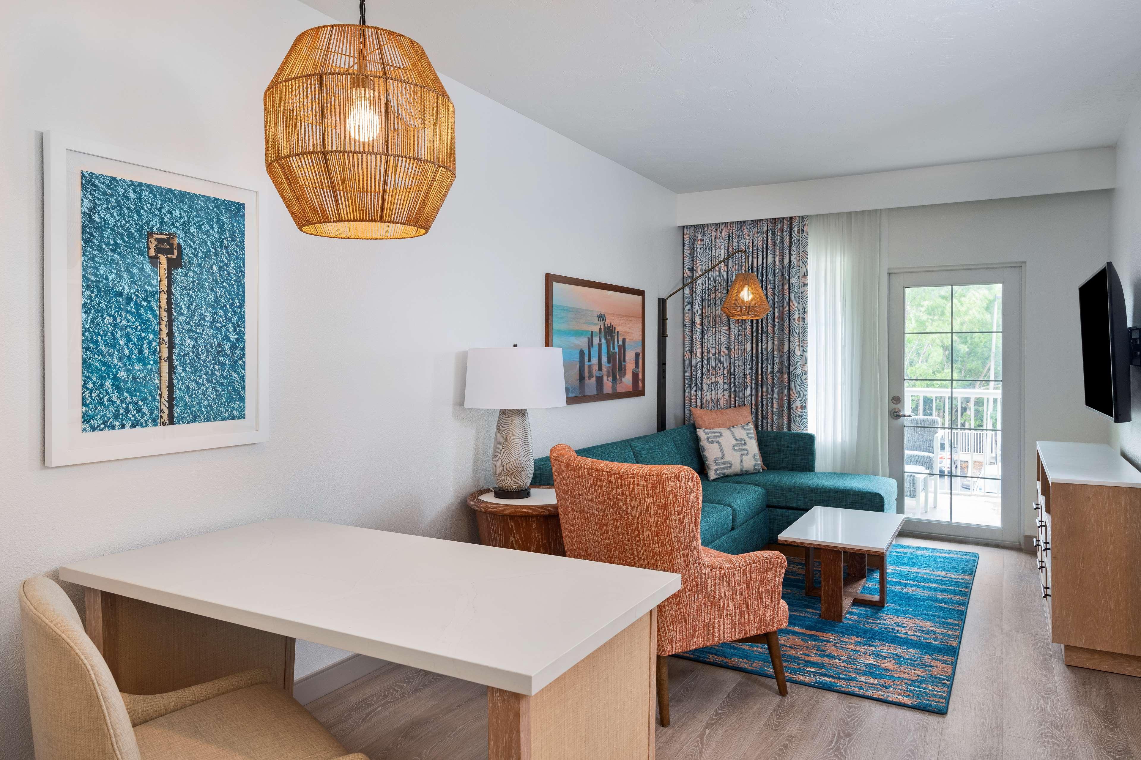 Doubletree Suites By Hilton Naples Naples Park Exteriör bild