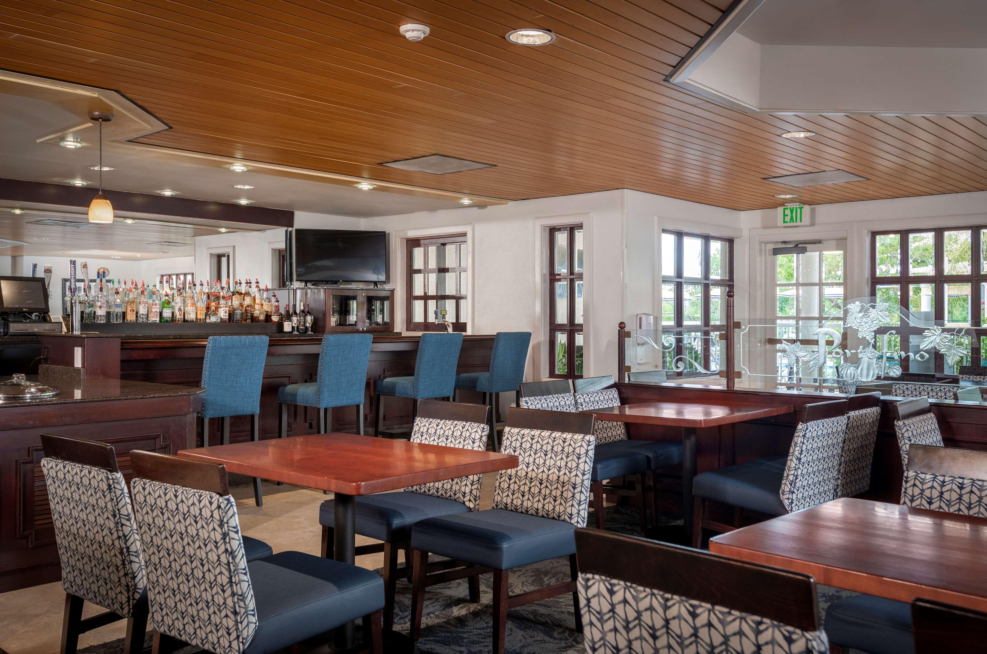 Doubletree Suites By Hilton Naples Naples Park Exteriör bild