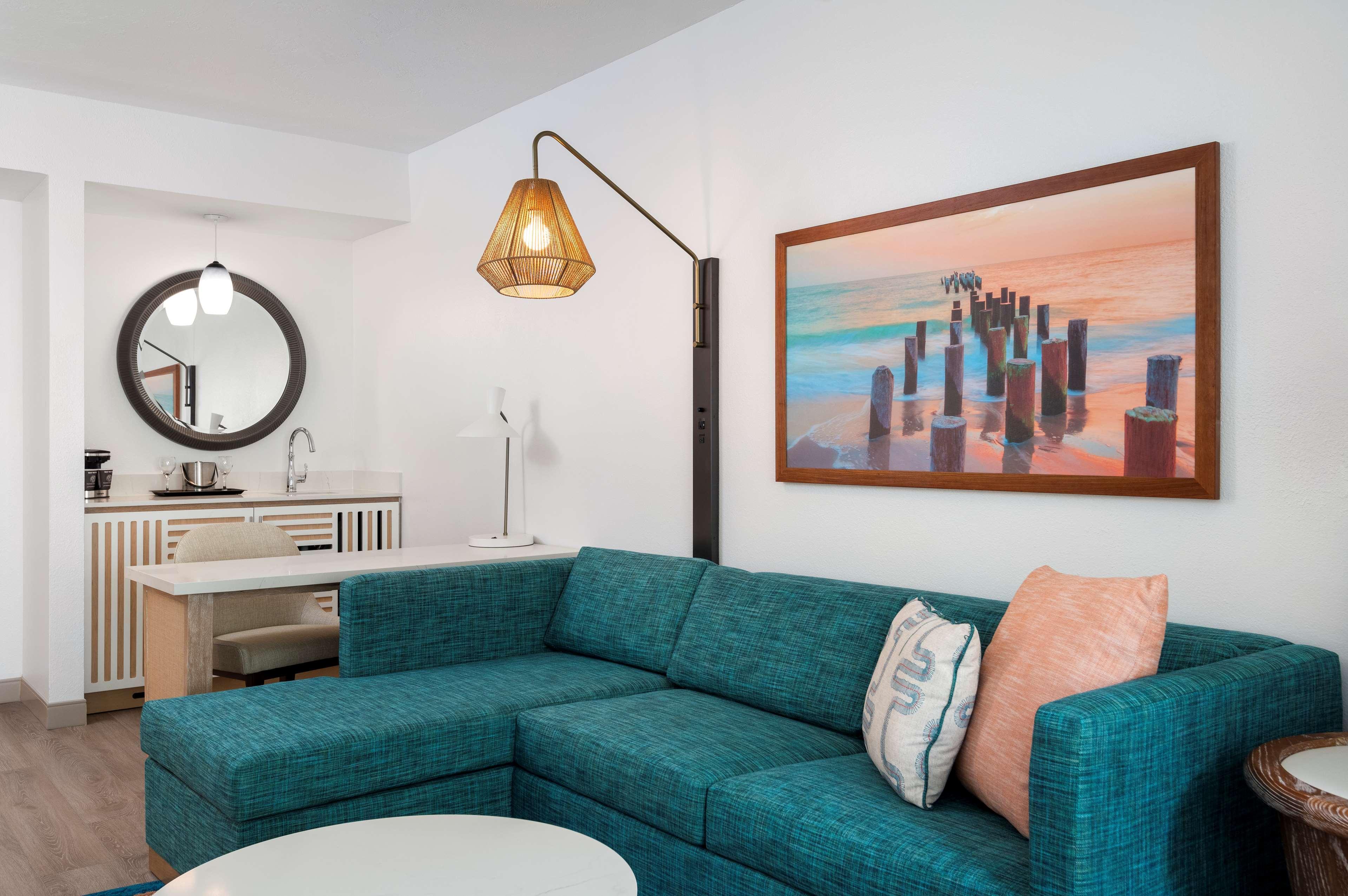 Doubletree Suites By Hilton Naples Naples Park Exteriör bild