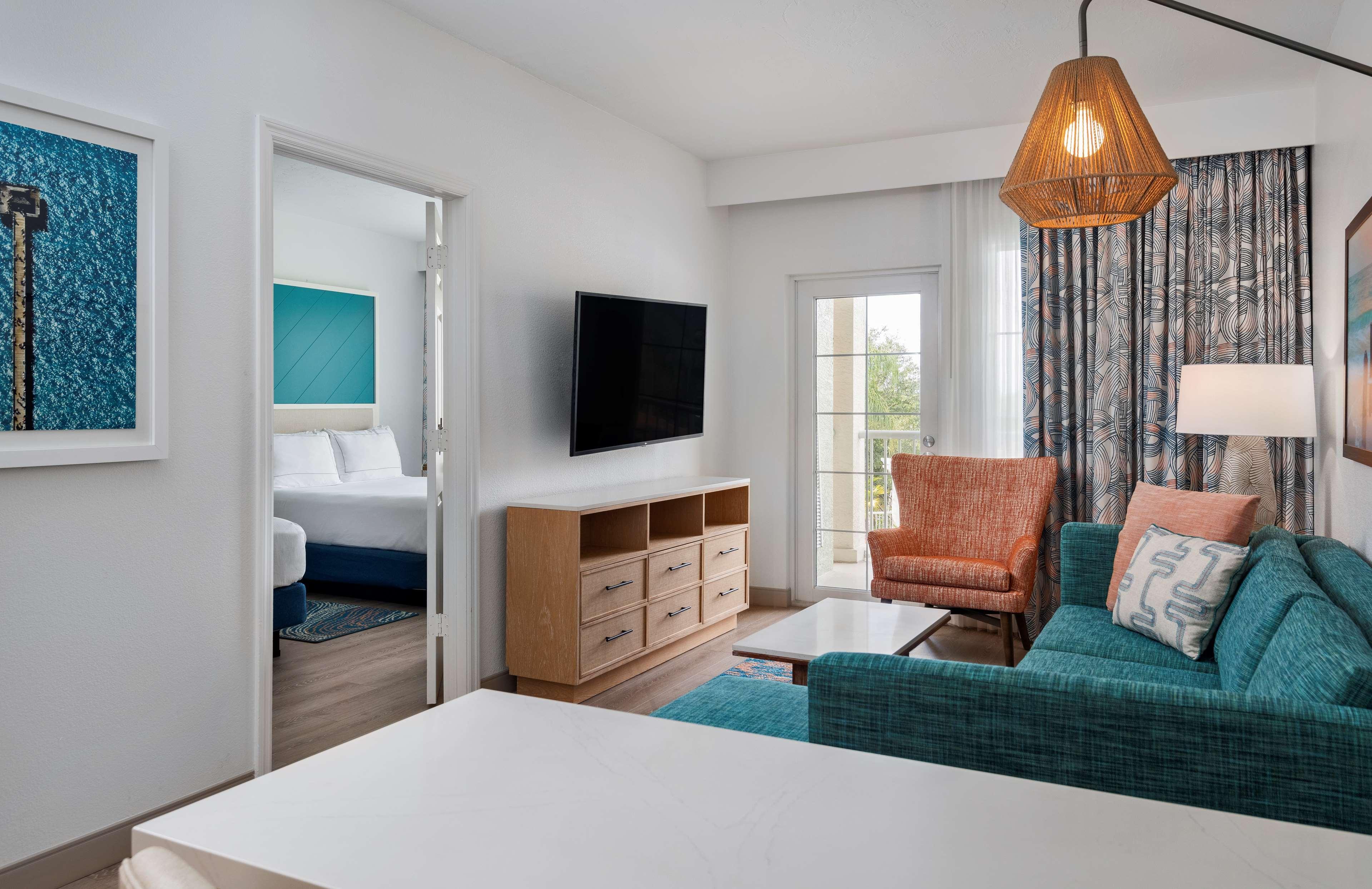 Doubletree Suites By Hilton Naples Naples Park Exteriör bild