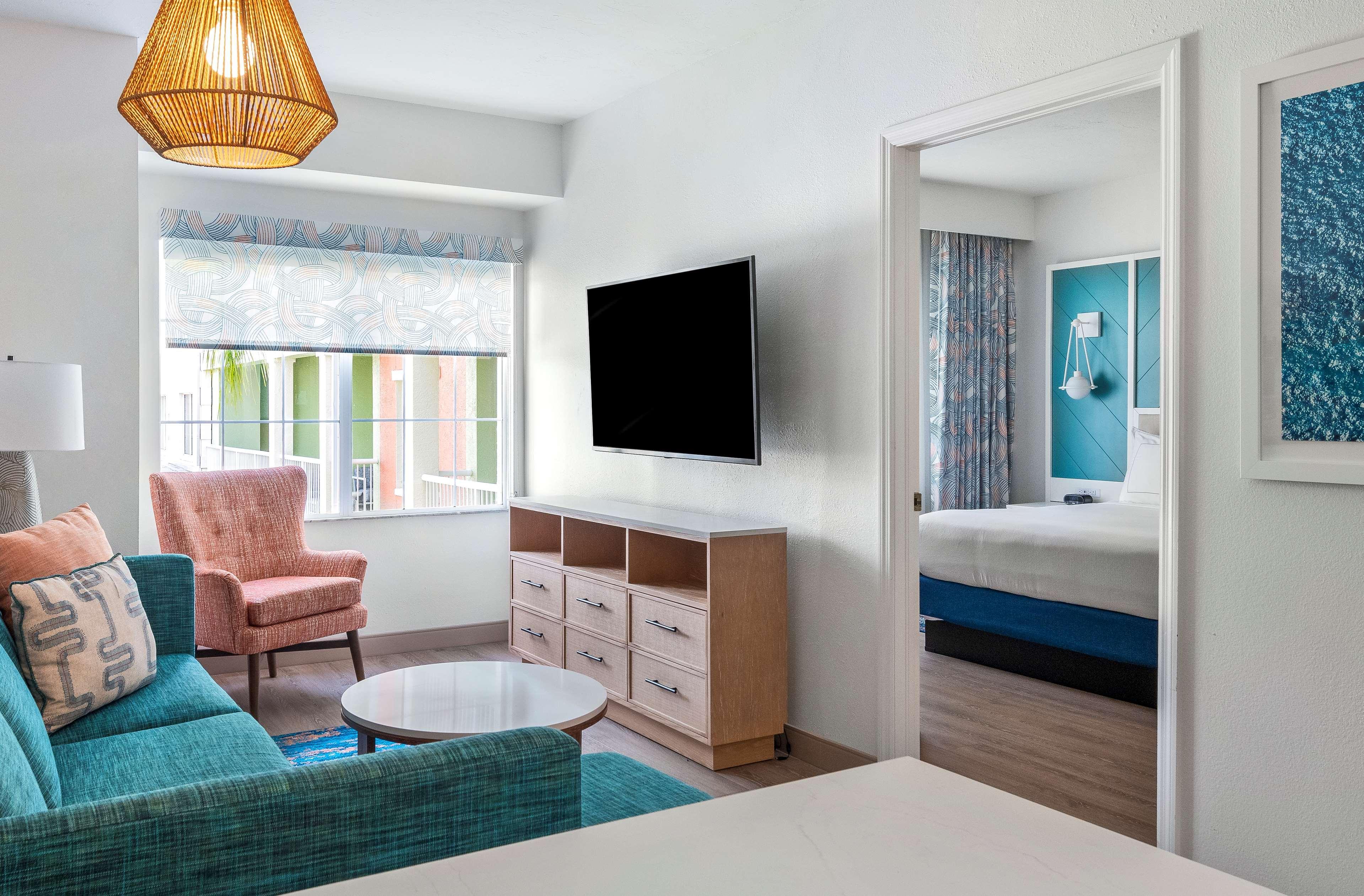 Doubletree Suites By Hilton Naples Naples Park Exteriör bild