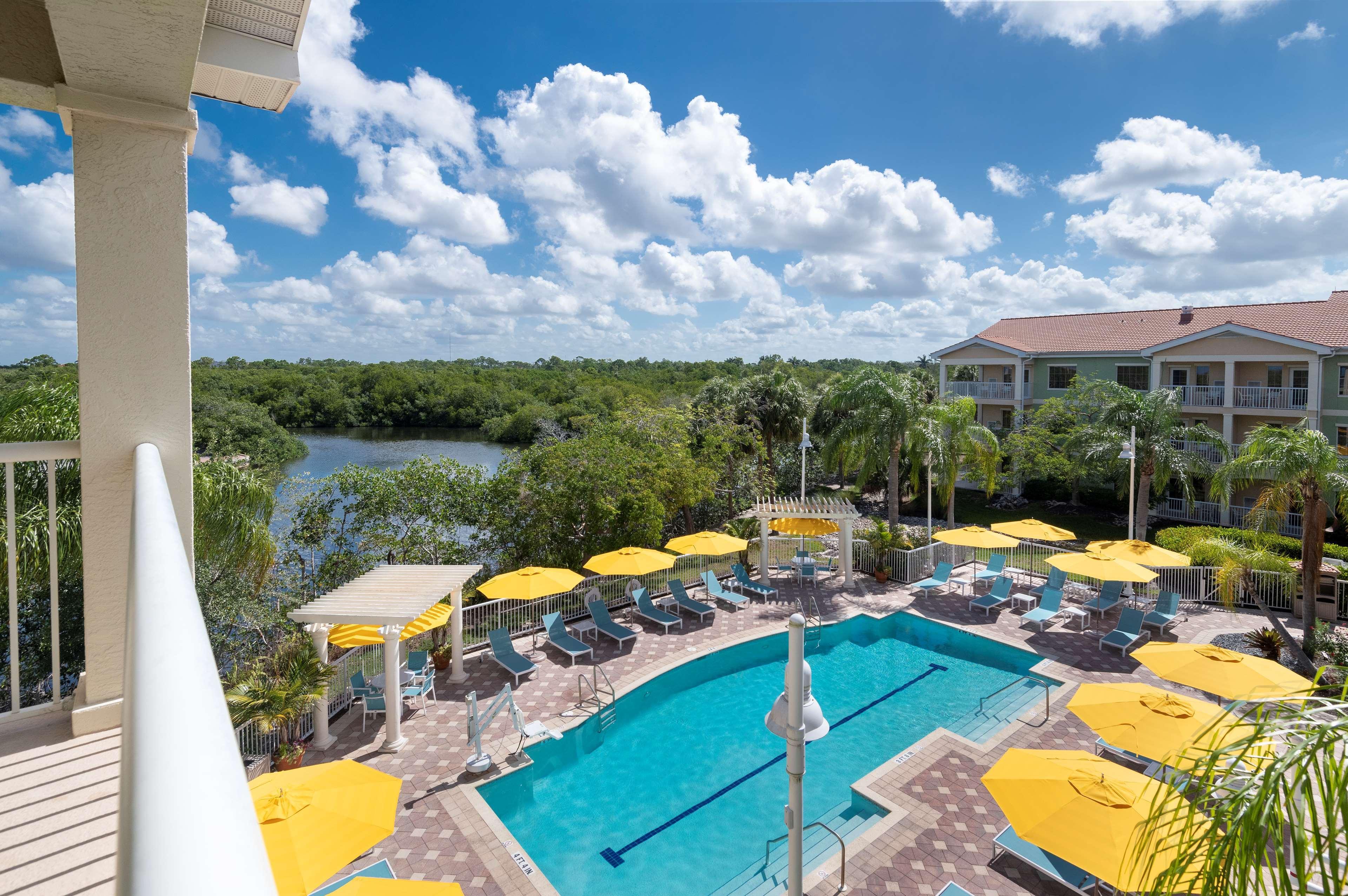 Doubletree Suites By Hilton Naples Naples Park Exteriör bild