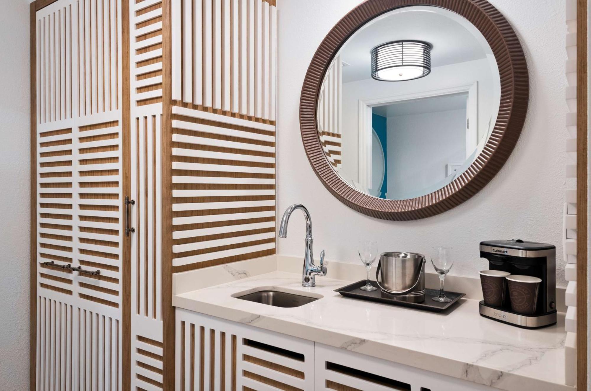 Doubletree Suites By Hilton Naples Naples Park Exteriör bild