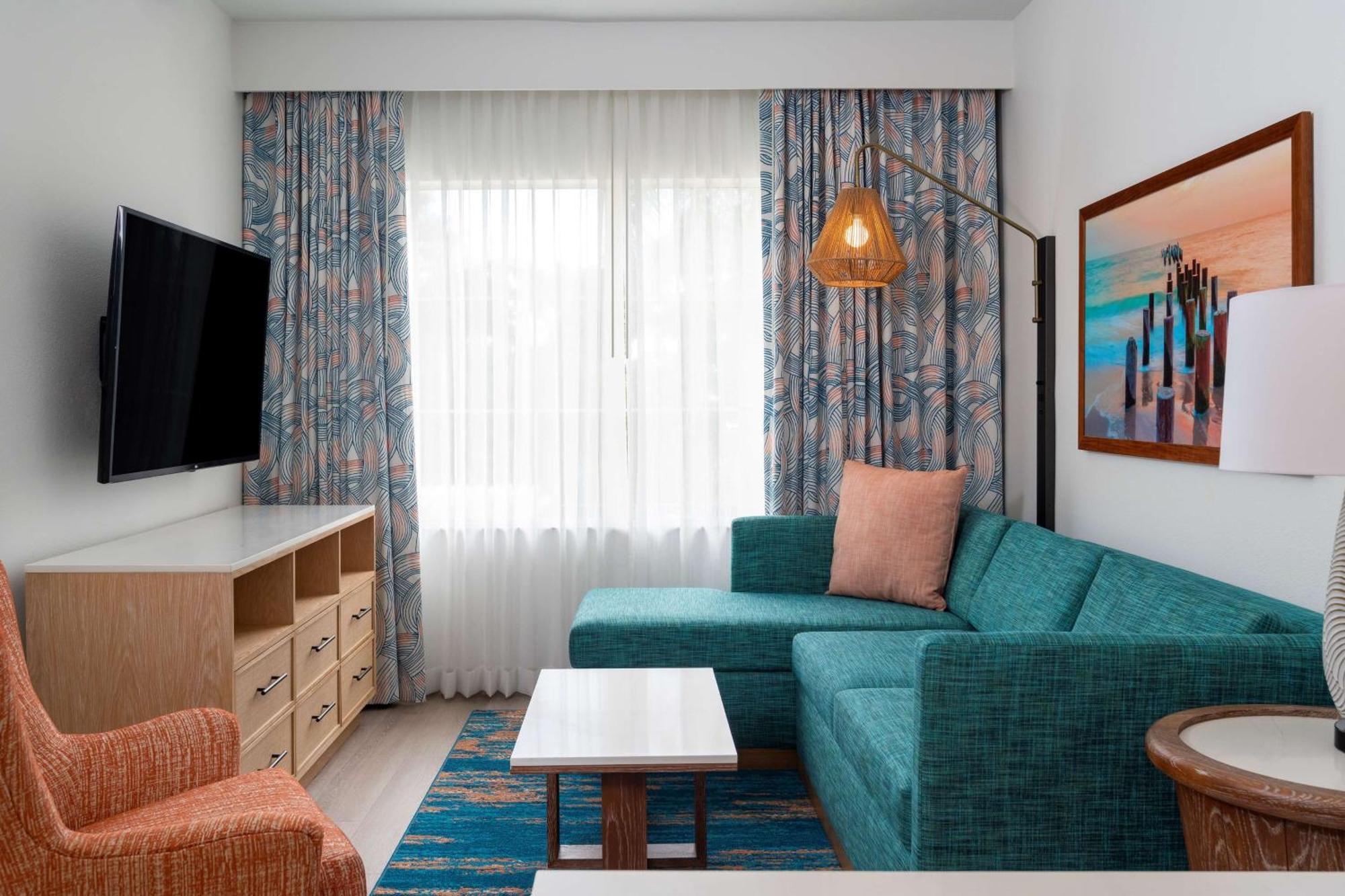 Doubletree Suites By Hilton Naples Naples Park Exteriör bild
