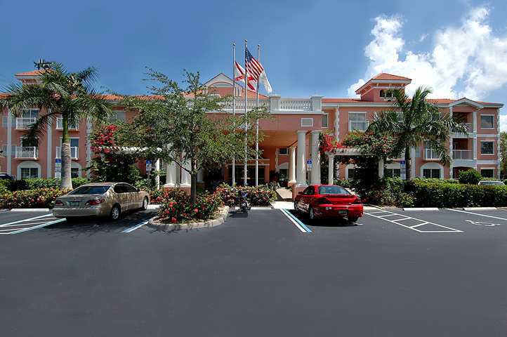 Doubletree Suites By Hilton Naples Naples Park Exteriör bild